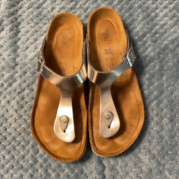 Birkenstock Gizeh, Metallic Silver, Patent Leather, Euro size 40, US size 9- 9.5 - Picture 2 of 14